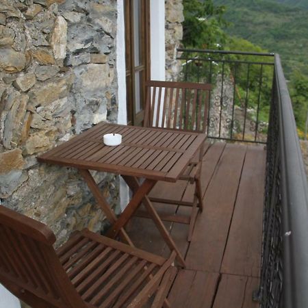 Bed & Breakfast Triora Medievale Exterior foto